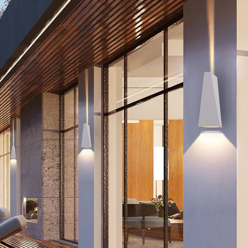 Sleek LED Wall Lamp